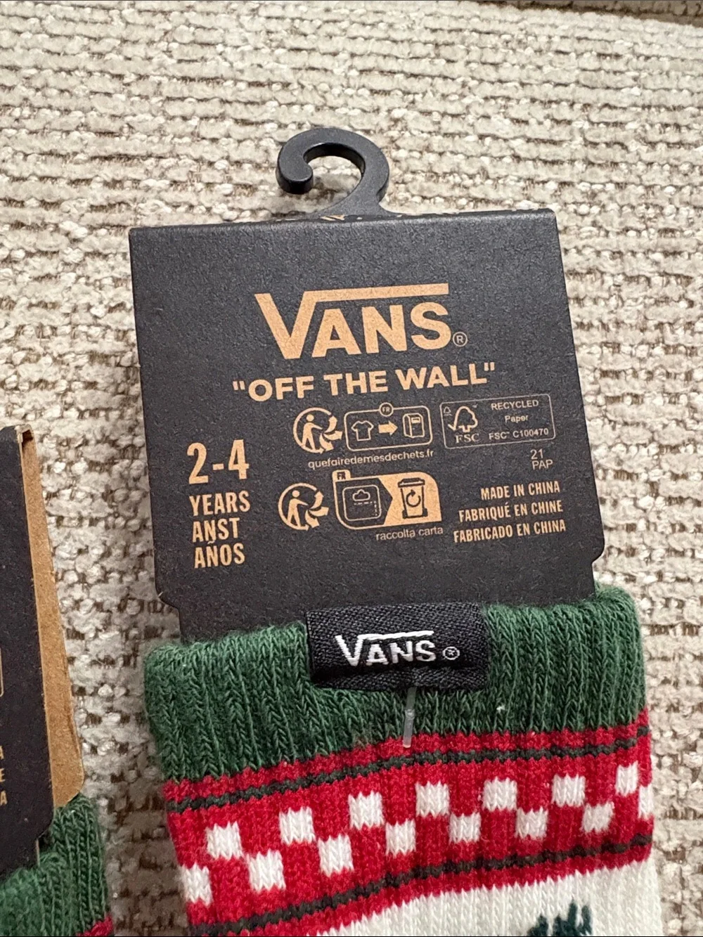 NWT 4 pair of Vans Kids Socks, 1 set Christmas, 1 set Teddy Bears